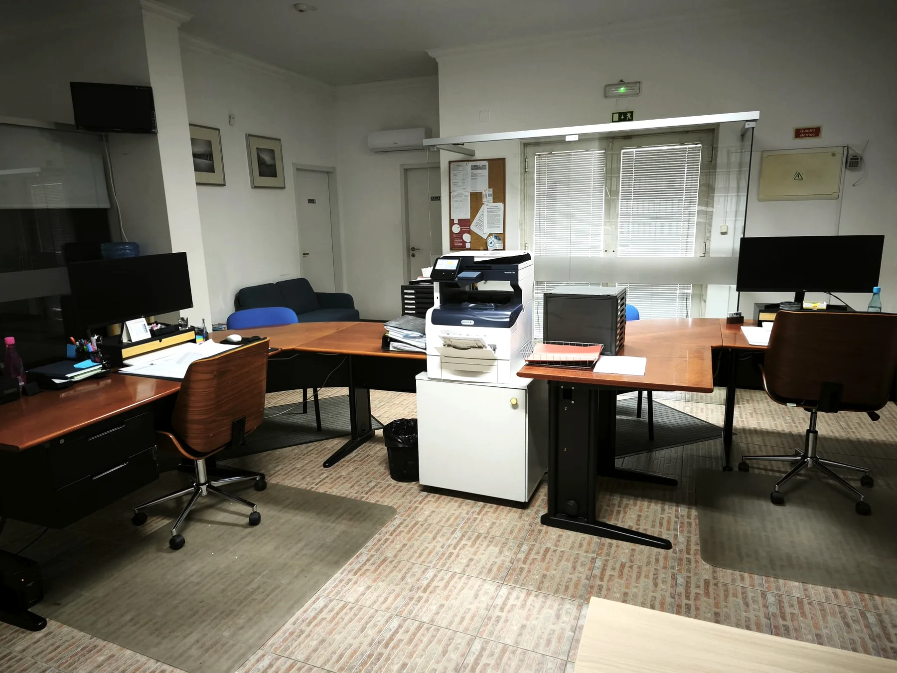 Interior do escritório da Logirapidus